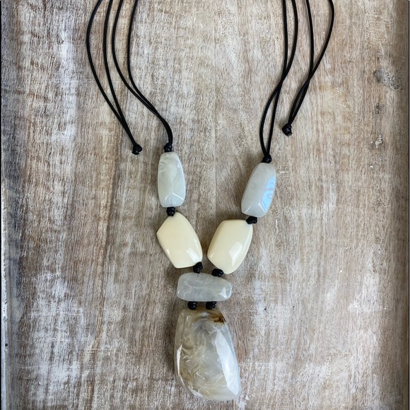 NEW Chunky Accent Jewelry Acrylic Marble Look - Picture 2 of 7